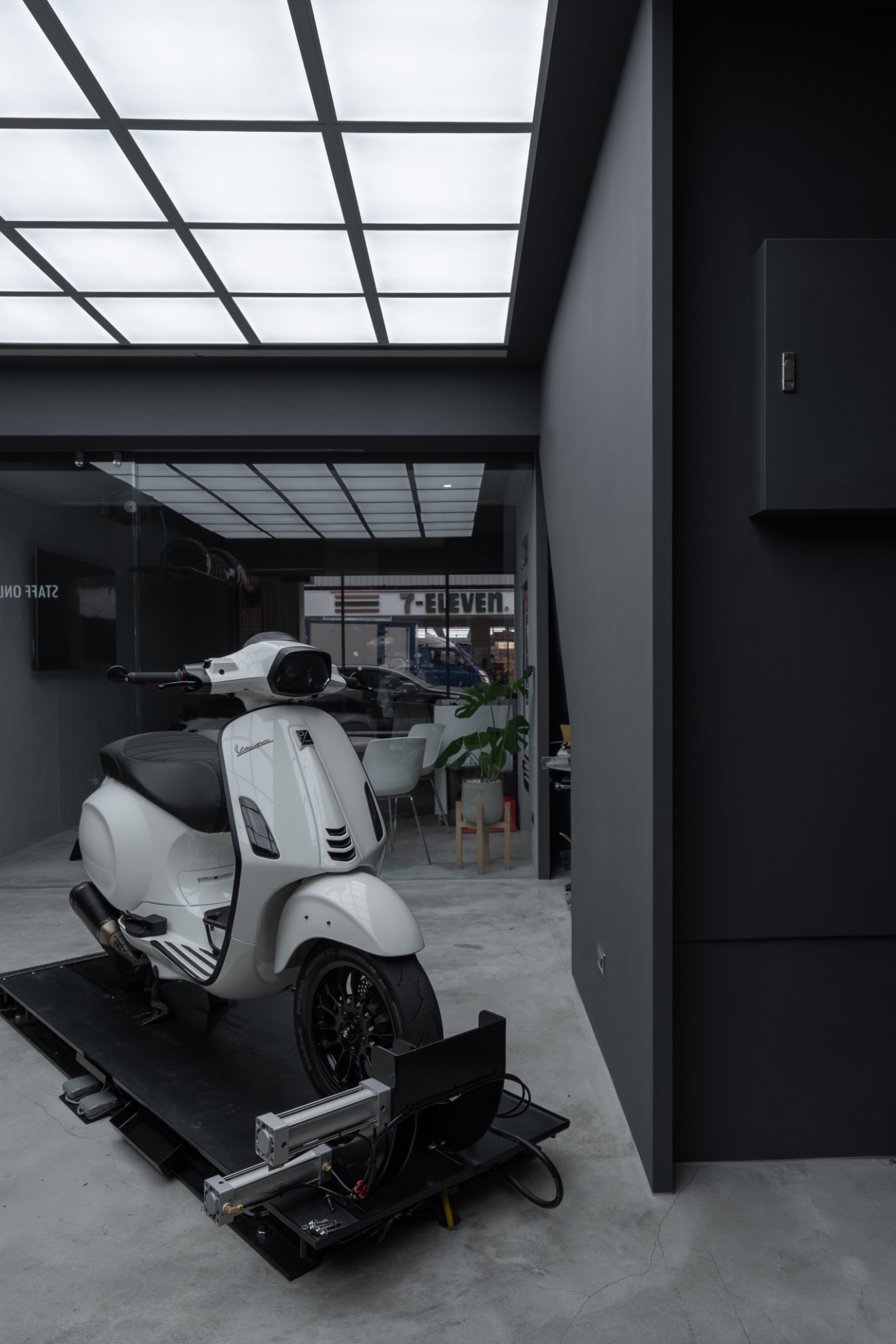 017 AND Vespa / Tainan — 2