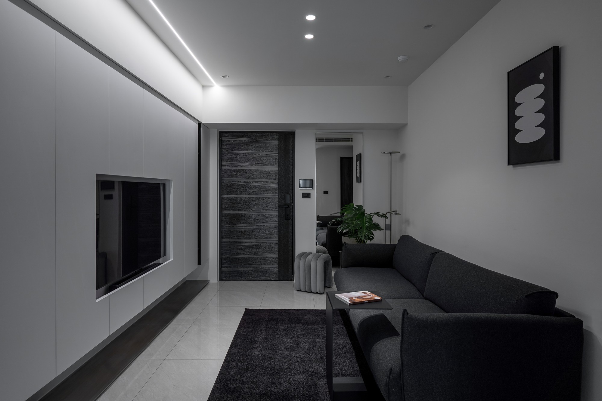 022 Residence H